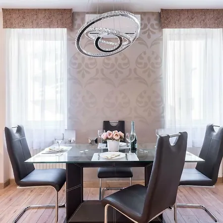 Raday Grand Deluxe Apartamento