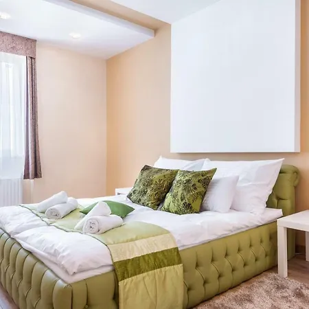 Raday Grand Deluxe Апартаменты *
