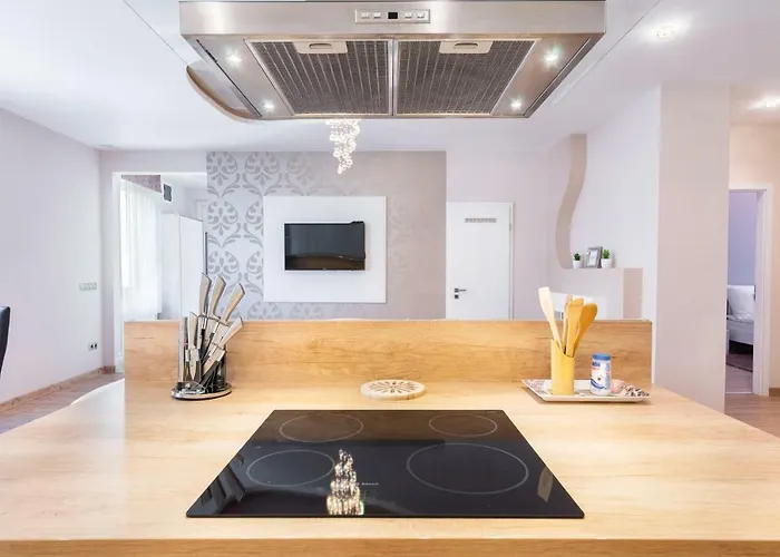 Raday Grand Deluxe Apartamento *