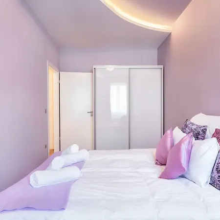 Raday Grand Deluxe Apartman *